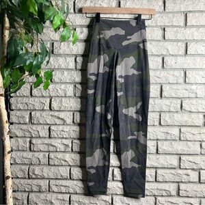 Offline Aerie Camo High Rise Leggings